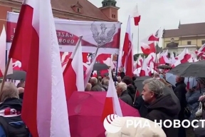 Оппозиция Польши вывела тысячи людей на протест против миграционной политики ЕС