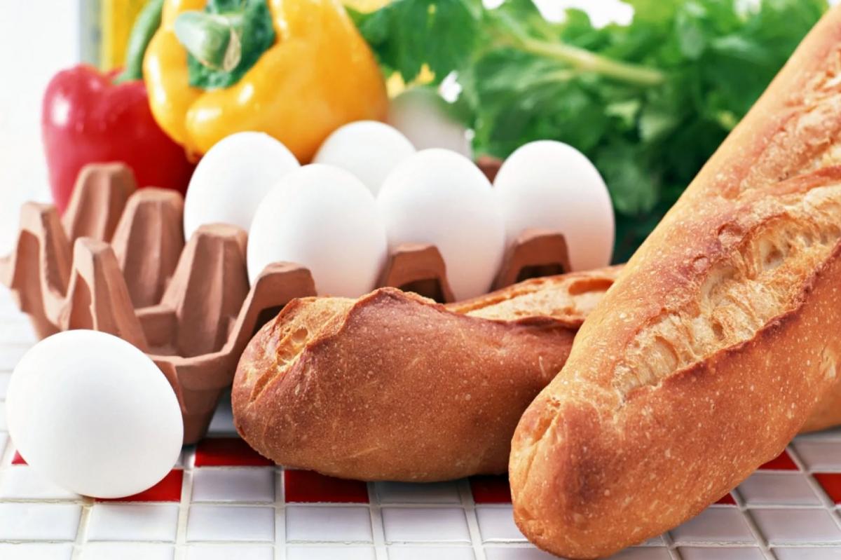 В Госдуме придумали, как остановить рост цен на хлеб и яйца