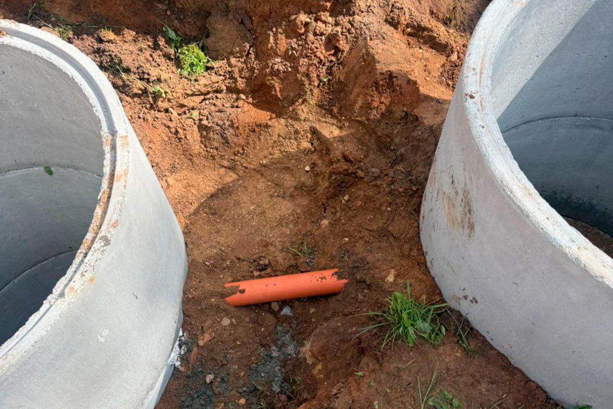 С целью повышения качества жизни: в деревне Грибцово Рузского муниципального округа построили новые приемные колодцы