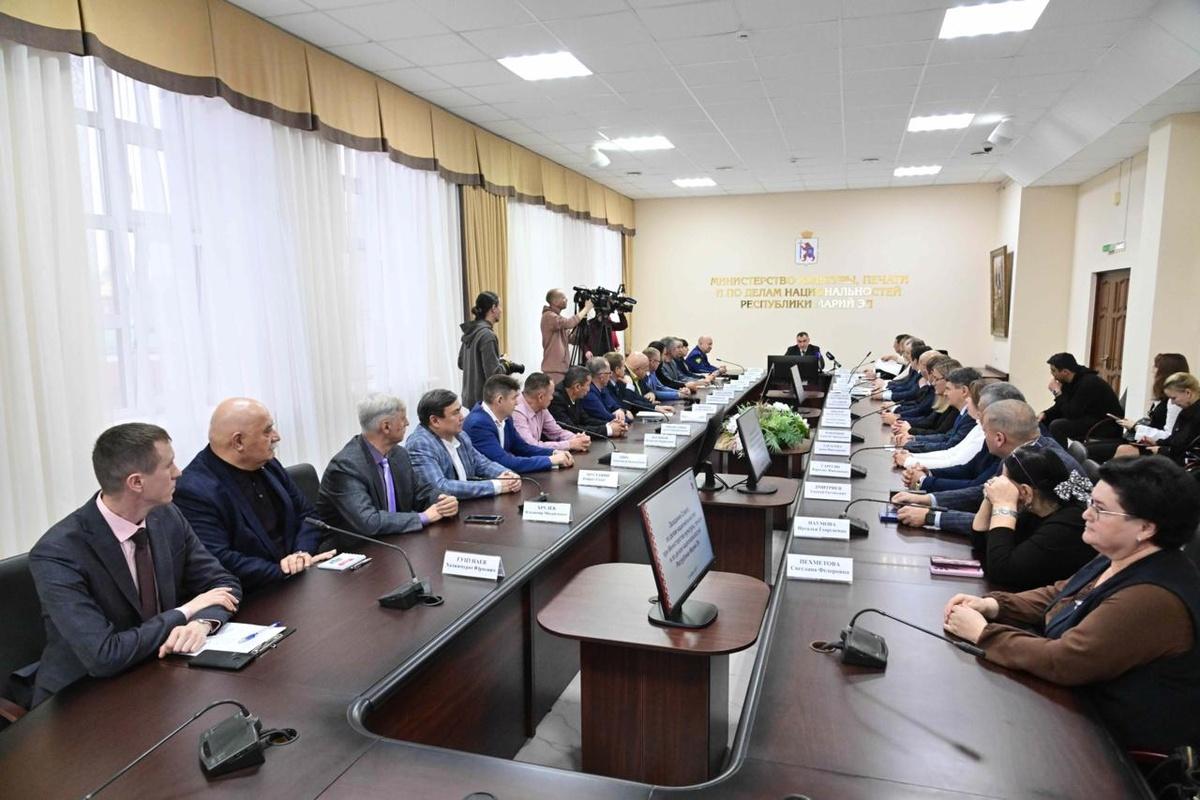 В Йошкар-Оле власти требуют дисциплины после инцидента со стрельбой на свадьбе