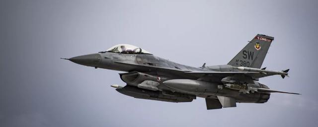 Эксперт Дандыкин назвал проблематичным применение истребителей F-16 в украинском конфликте