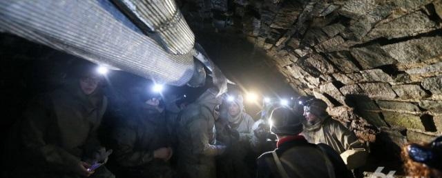 На «Мариинском прииске» в свердловской области 80 шахтеров отказались подниматься на поверхность