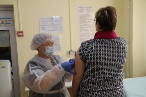 Как проходят прививки в России и насколько безопасны вакцины для камчатцев