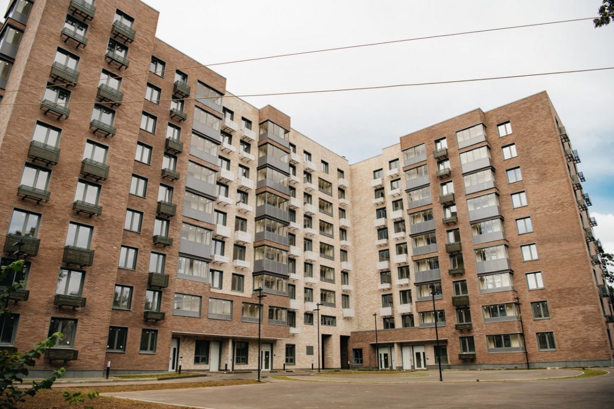 В Климовске сдали дом для переселенцев из аварийного жилья