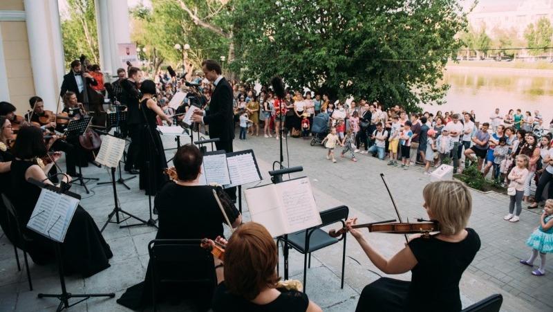 В Астрахани проходит фестиваль «Музыка на воде»