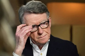 Экс-посол Британии в США может лишиться пенсии из-за Эпштейна