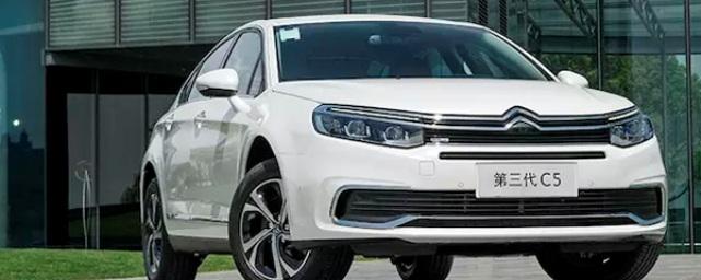 Обновленный Citroen C5 рассекретили до премьеры