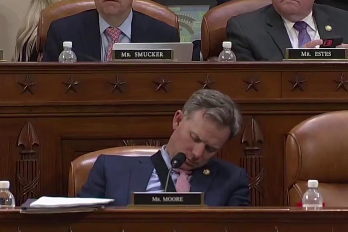 Три конгрессмена США уснули на заседаниях