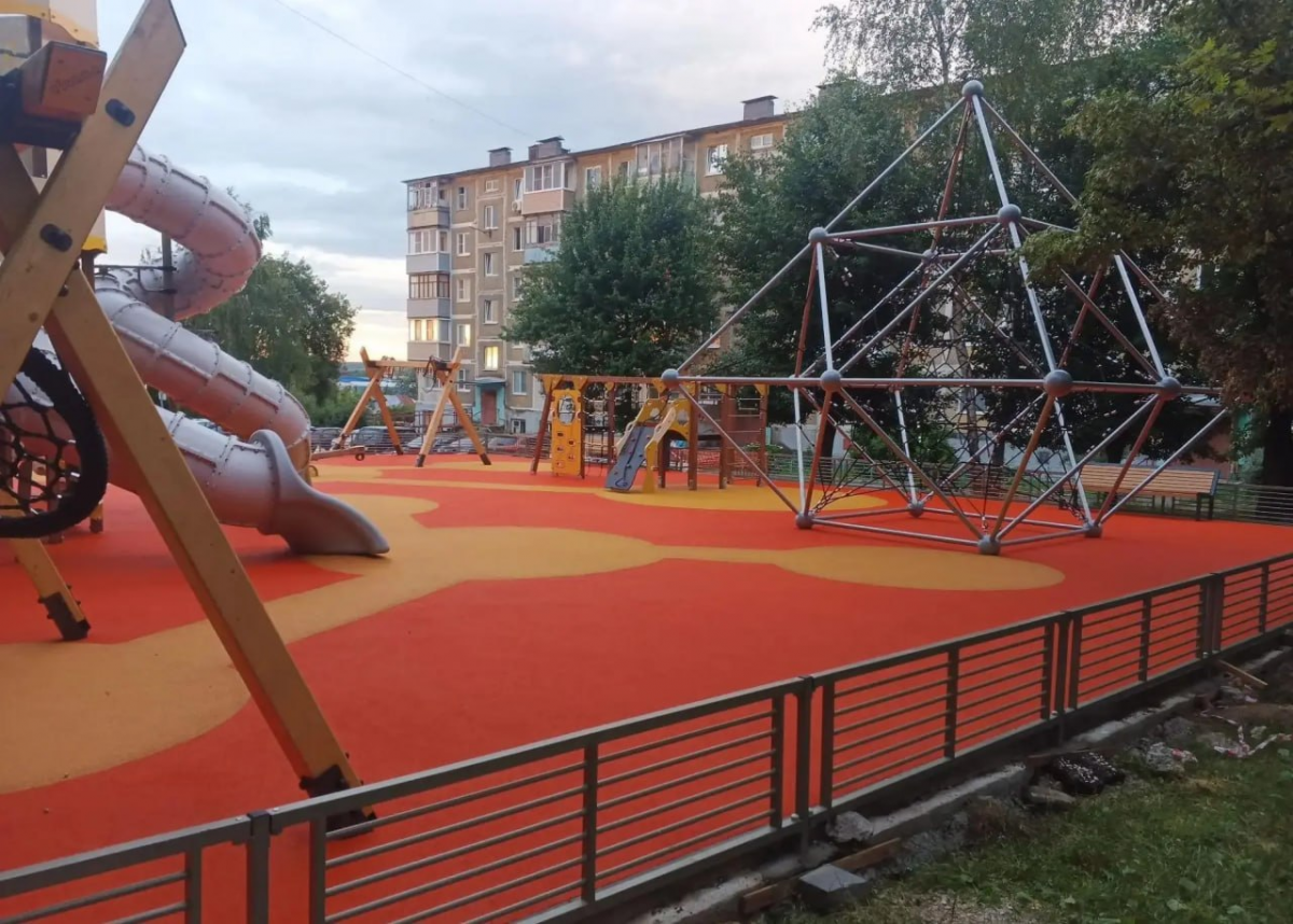 В Городском округе Коломна модернизируют 14 детских игровых площадок в рамках профильной губернаторской программы