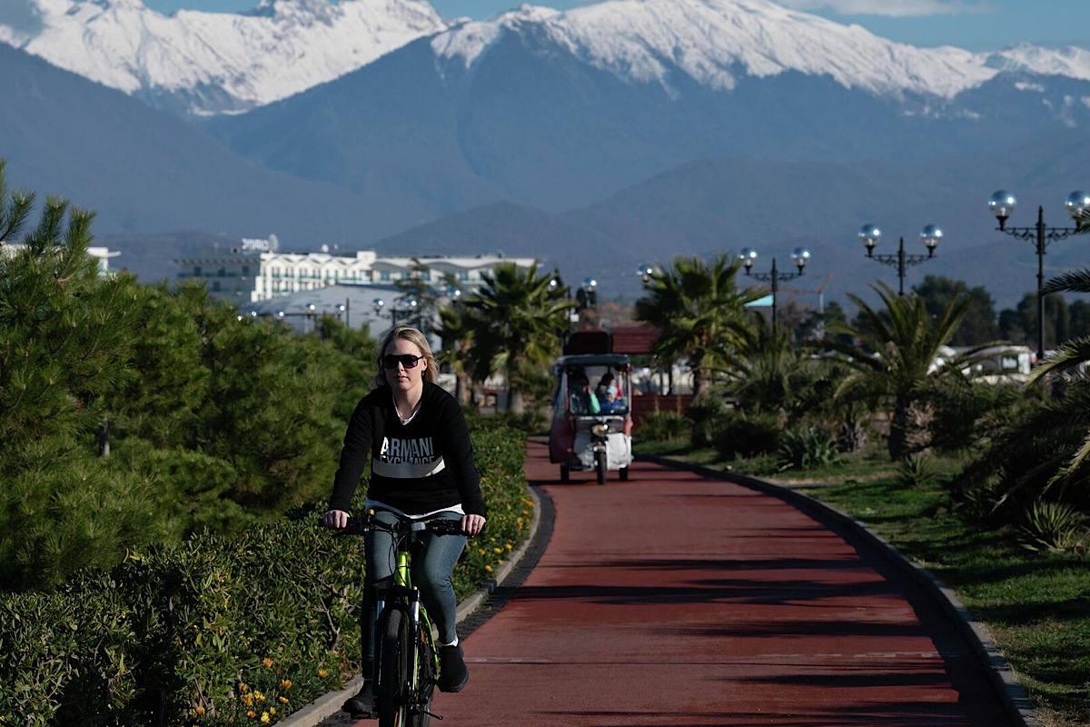 Госдума ужесточила контроль над туризмом в России, введя новые штрафы за нарушения