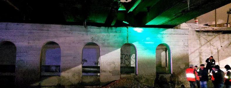 В Орске на железнодорожном мосту произошло обрушение консольной балки