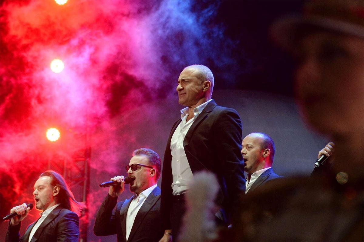 «Хор Турецкого» и Soprano дали праздничный концерт в Берлине