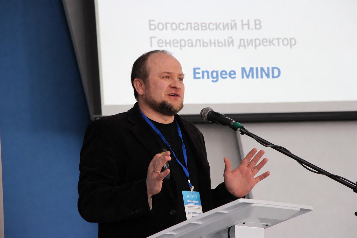 «Синее электричество» против «черного»: в Новосибирске показали, как ИИ впервые пустили внутрь инженерного проекта