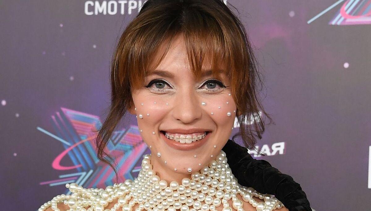 «Литературная раба». Помогите Регине-путешественнице найти правду в споре с Дариной Мишиной