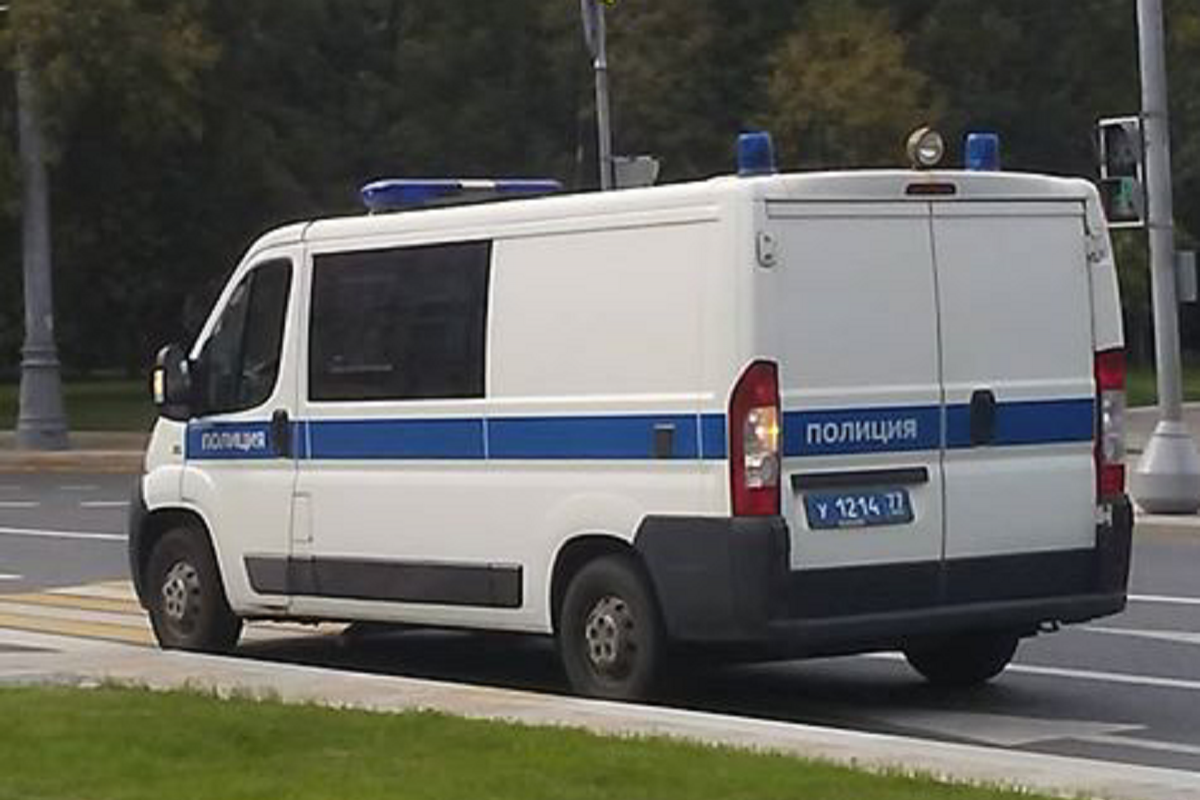 Опасный подарок: полиция Красноярска установила личность мужчины, запустившего фейерверк в толпу