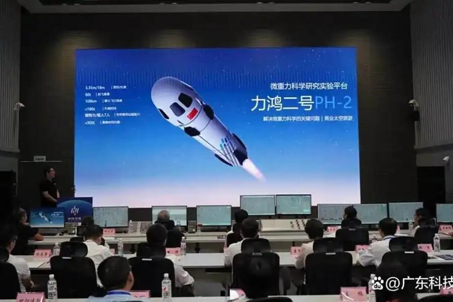 Космический универсал: Китай создал корабль для туризма и лунной программы