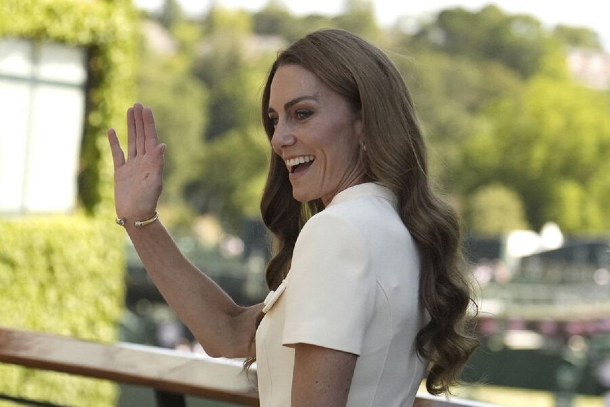 Кейт Миддлтон впервые появилась на официальном мероприятии после выявления рака