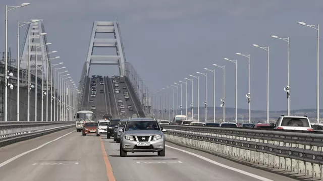 На Крымском мосту снова открыли движение