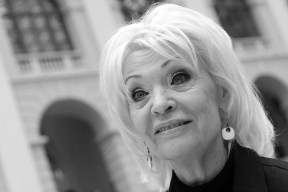 Фанатов обеспокоило состояние могилы актрисы Светланы Светличной