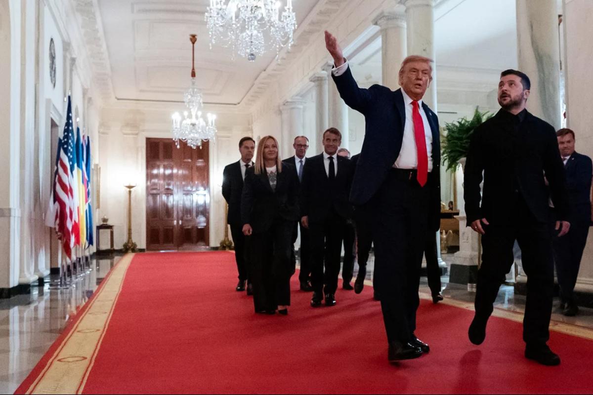 Зеленский и его няньки унизились перед Трампом. Что задумали волки в овечьих шкурах