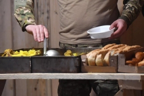 Исследование: повара и кондитеры возглавили рейтинг самых востребованных профессий в России