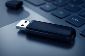 Создана флешка для хранения данных в течение сотен лет