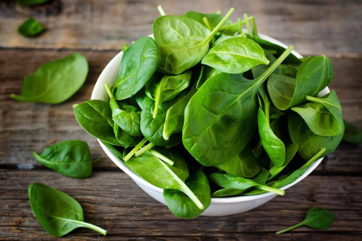 Scientists have revealed how spinach lowers blood pressure