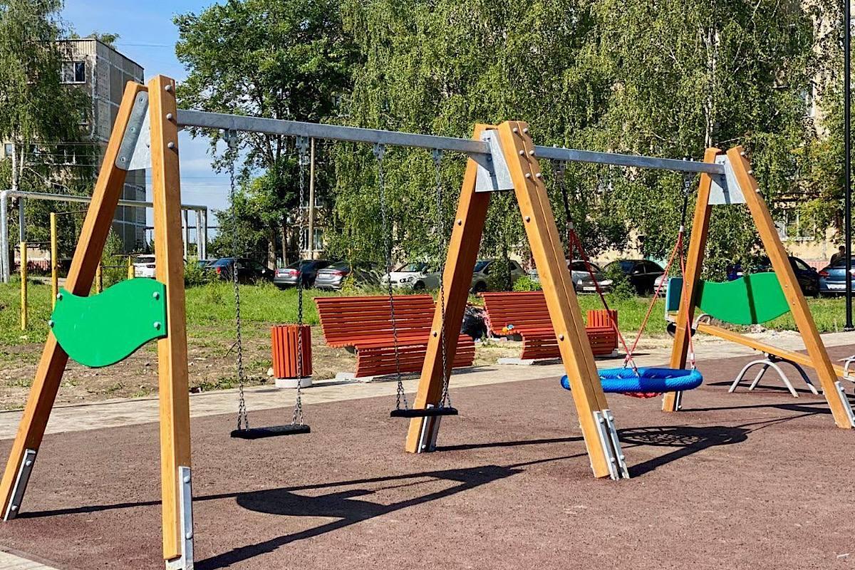 «Детям – радость, родителям – спокойствие!»: в Торбеево возводят современную игровую площадку