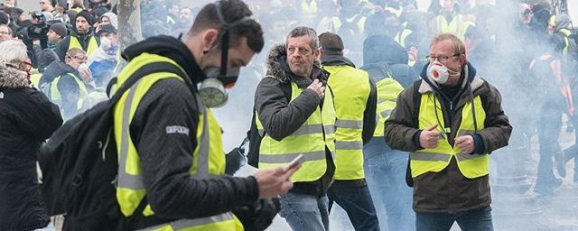 В Париже были задержаны 85 человек в ходе протестов «желтых жилетов»