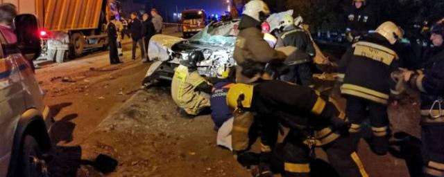 В результате ДТП в Барнауле погибли четыре человека, в том числе двое детей