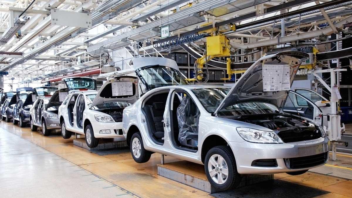 Продажи новых легковых авто и LCV на рынке России снизились в мае на 83,5%