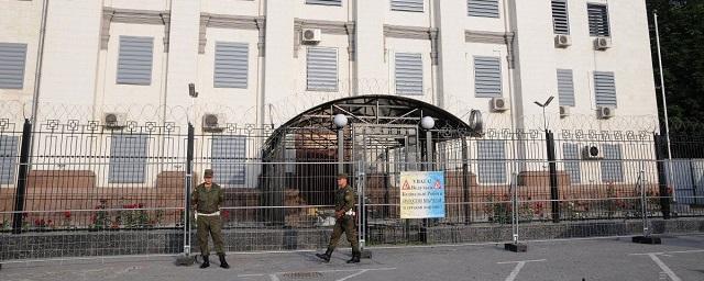МИД России: посольство РФ в Киеве работает в штатном режиме, эвакуации нет