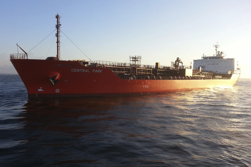 Неизвестные захватили связанный с Израилем танкер около Йемена