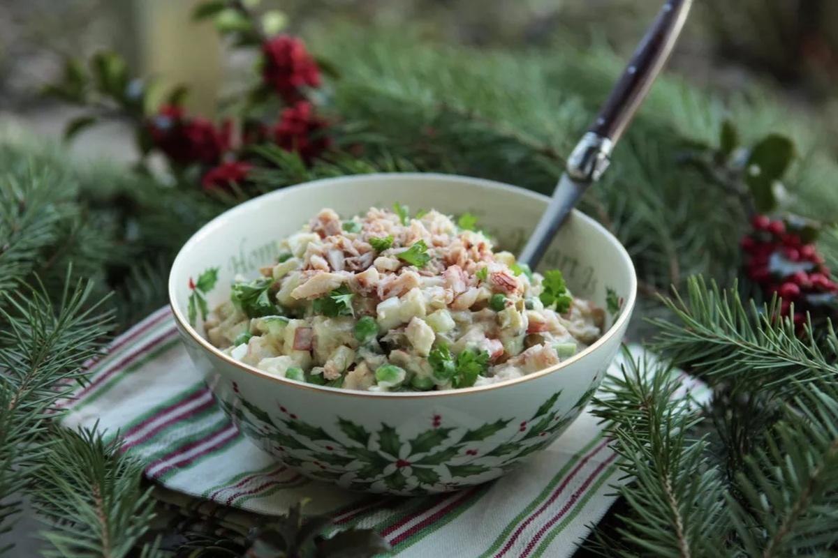 Сколько в 2025 году обойдется россиянам салат оливье – подсчет экспертов