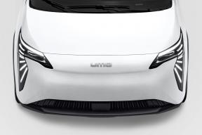 «Москвич» зажигает: старт производства электрокаров UMO