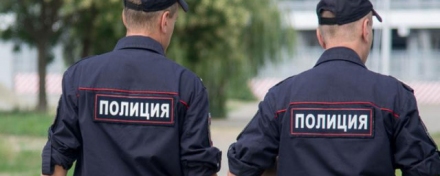 Жителя Курска обязали выплатить штраф в 100 тысяч рублей за драку с полицейскими