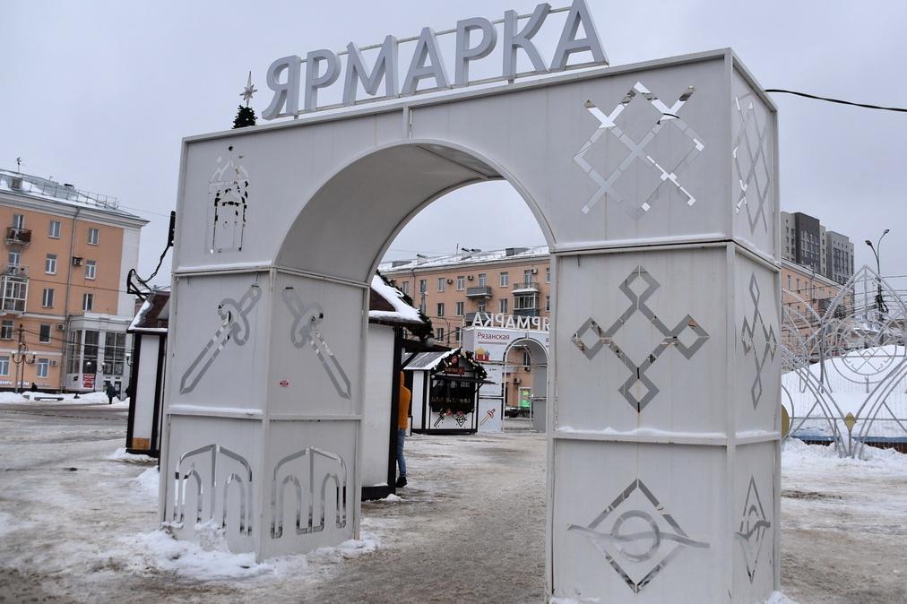 Блины, хор и ручная работа: Рязань накрывает волна «Всероссийских ярмарок» с дегустациями и концертами