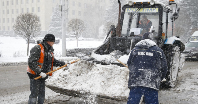 В Ставрополе заготовили к зимнему периоду более 40 тысяч тонн противогололедных смесей