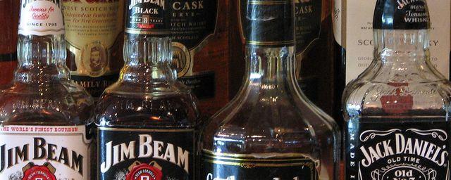 В Севастополе 18-летний парень украл в магазине элитный алкоголь