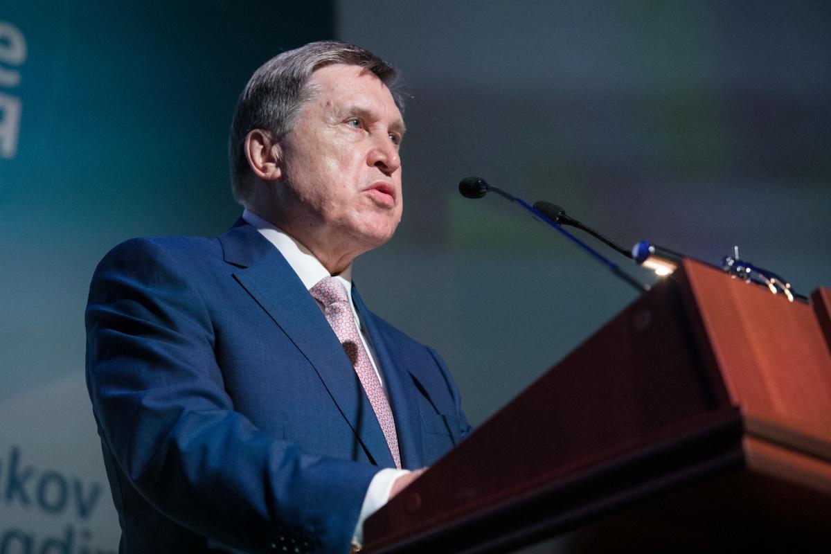 Ушаков заявил о непонимании Трампом причин ударов ВС РФ по военным целям на Украине