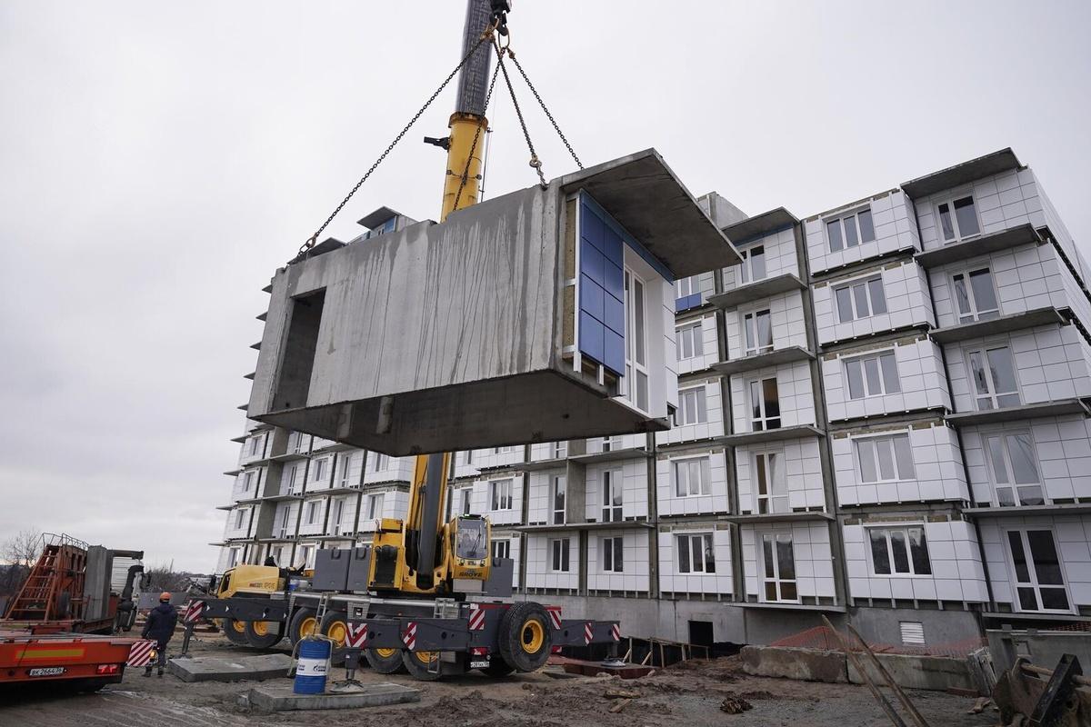 В Мариуполе оценили перспективы аэропорта и территории «Азовстали»