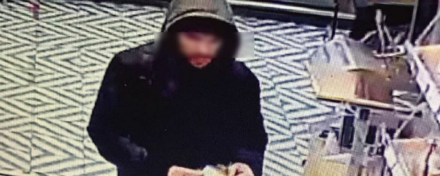 В Нижнем Тагиле пассажир сбежал из такси и забыл в салоне рюкзак с наркотиками