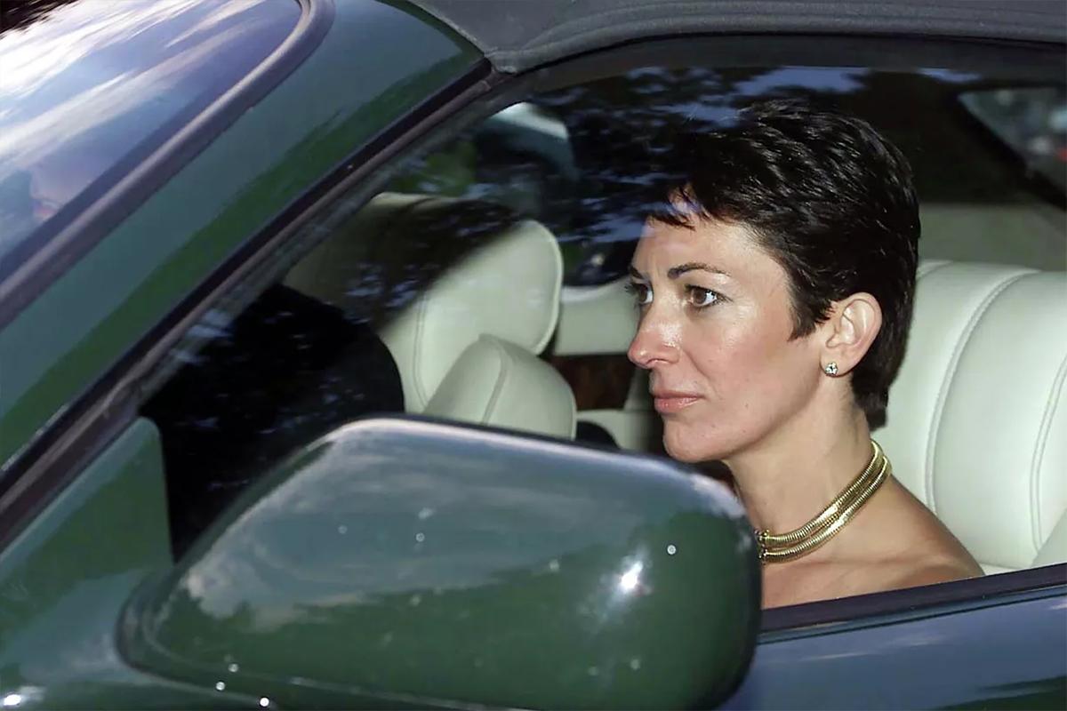 Пособница Эпштейна ответила на вопросы Минюста США