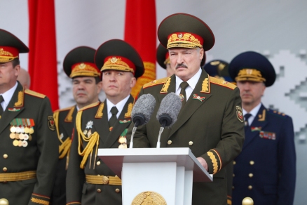 «Батька» поставил соседей на место. Как Лукашенко наказал зарвавшихся литовцев. Соседи теперь на крючке