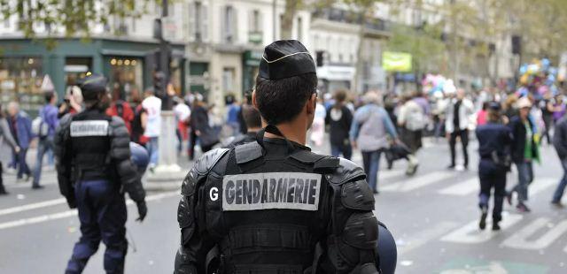 МВД Франции объявило мобилизацию 3,5 тысяч резервистов для усиления патрулирования