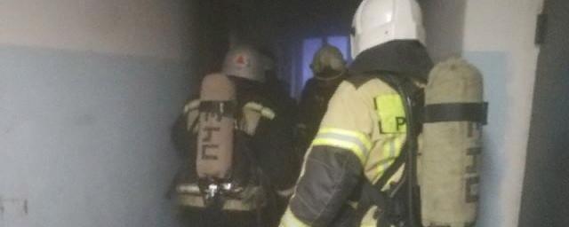 В Сызрани потушили пожар в общежитии