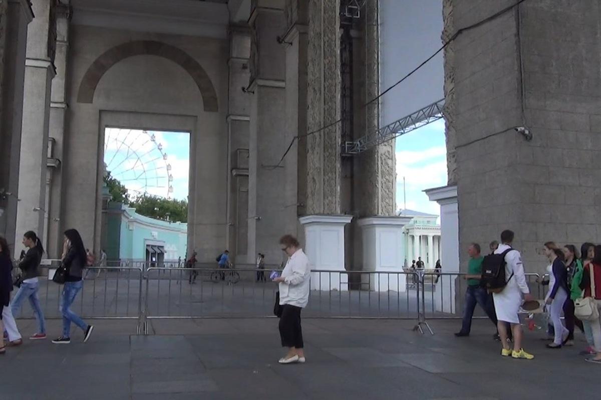 Более трети россиян ищут подработку из-за маленькой зарплаты