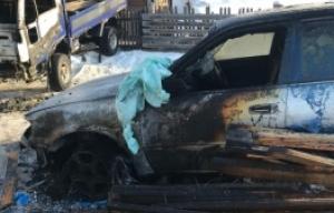 В Облучье при пожаре полностью выгорел гараж, повредились два авто