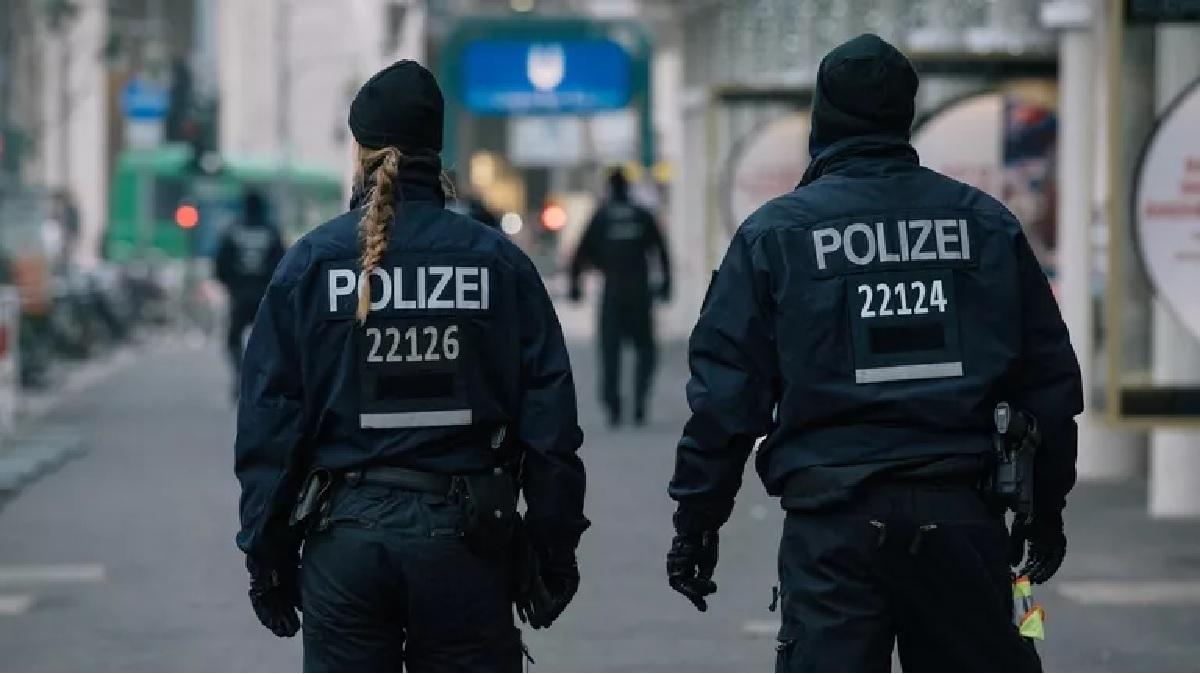 Застреленный полицией на дискотеке в ФРГ мужчина распылил газ из баллончика