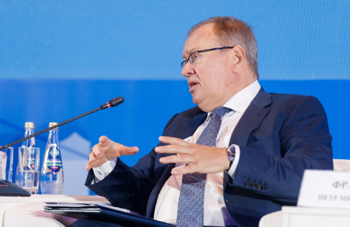 Костин о кредитах с ИИ: Столкнулись с противоречиями между скоростью и человеческими особенностями